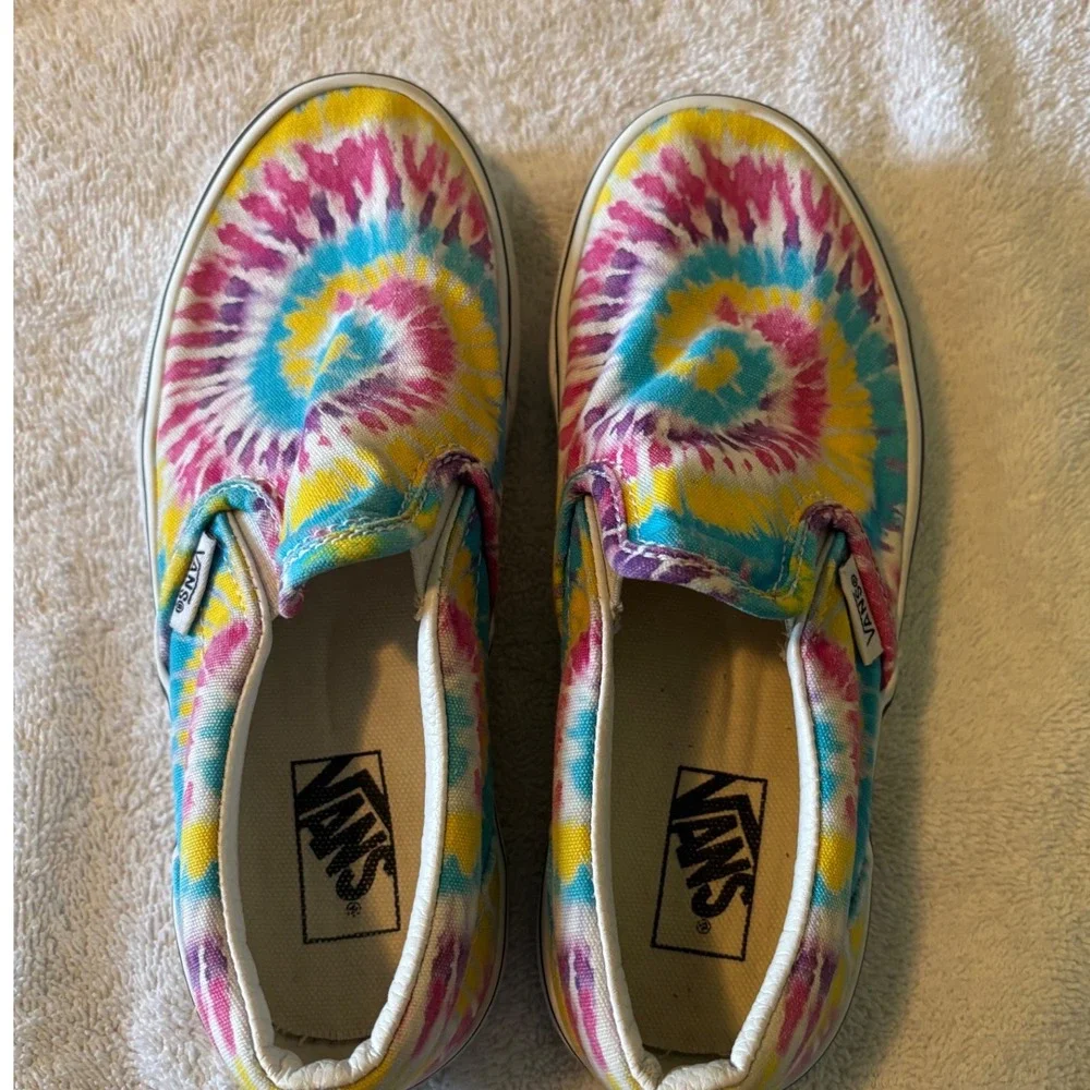 Vans Kids Classic Slip-On Multi Color Tie Dye Spiral Canvas Sneakers Size 2.0
